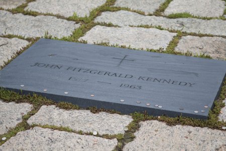 Kennedy ligt ook op Arlington National Cemetery